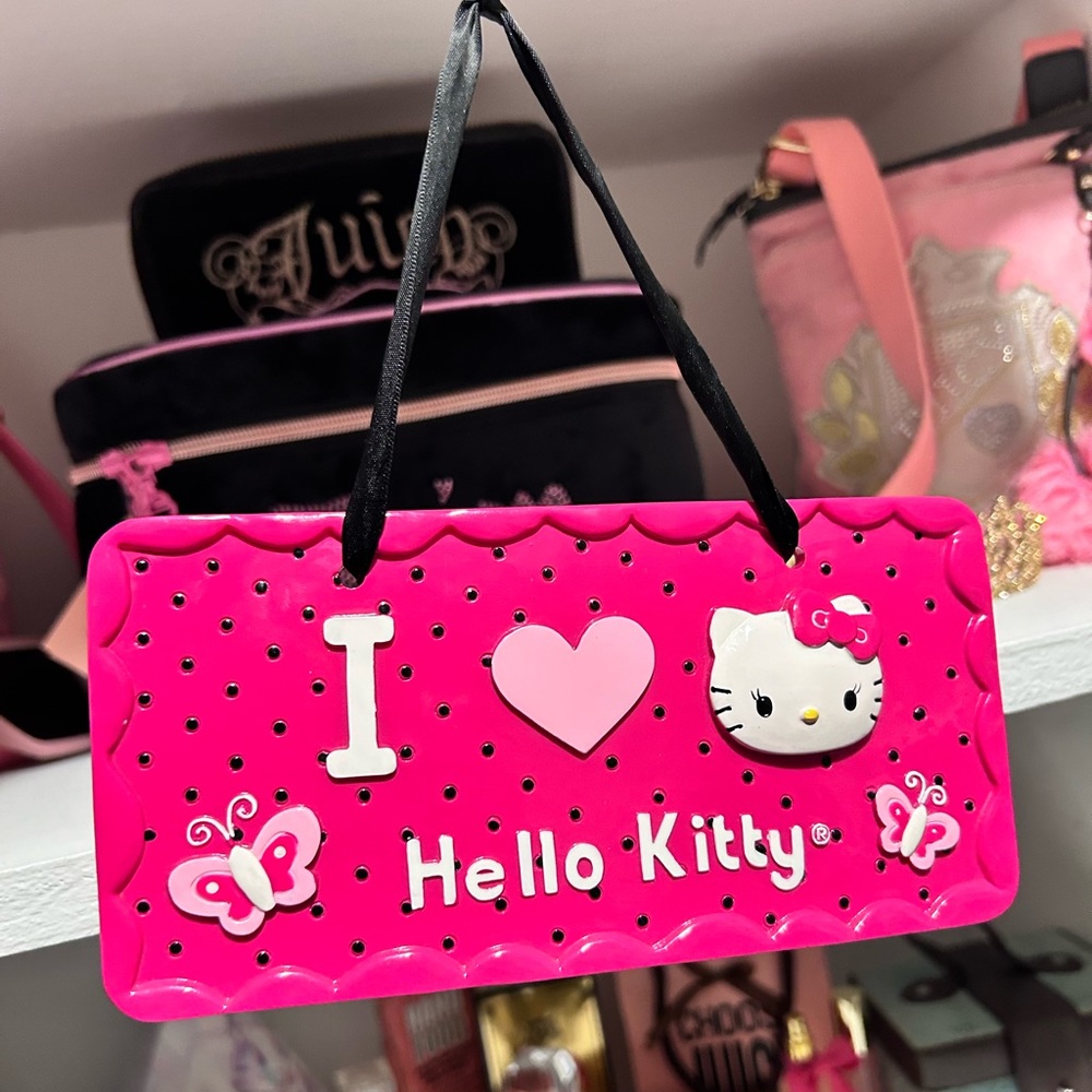 Sold 🎀 I Love Hello Kitty Hanging Wall Sign | Pink Sanrio Ceramic Wall Decor